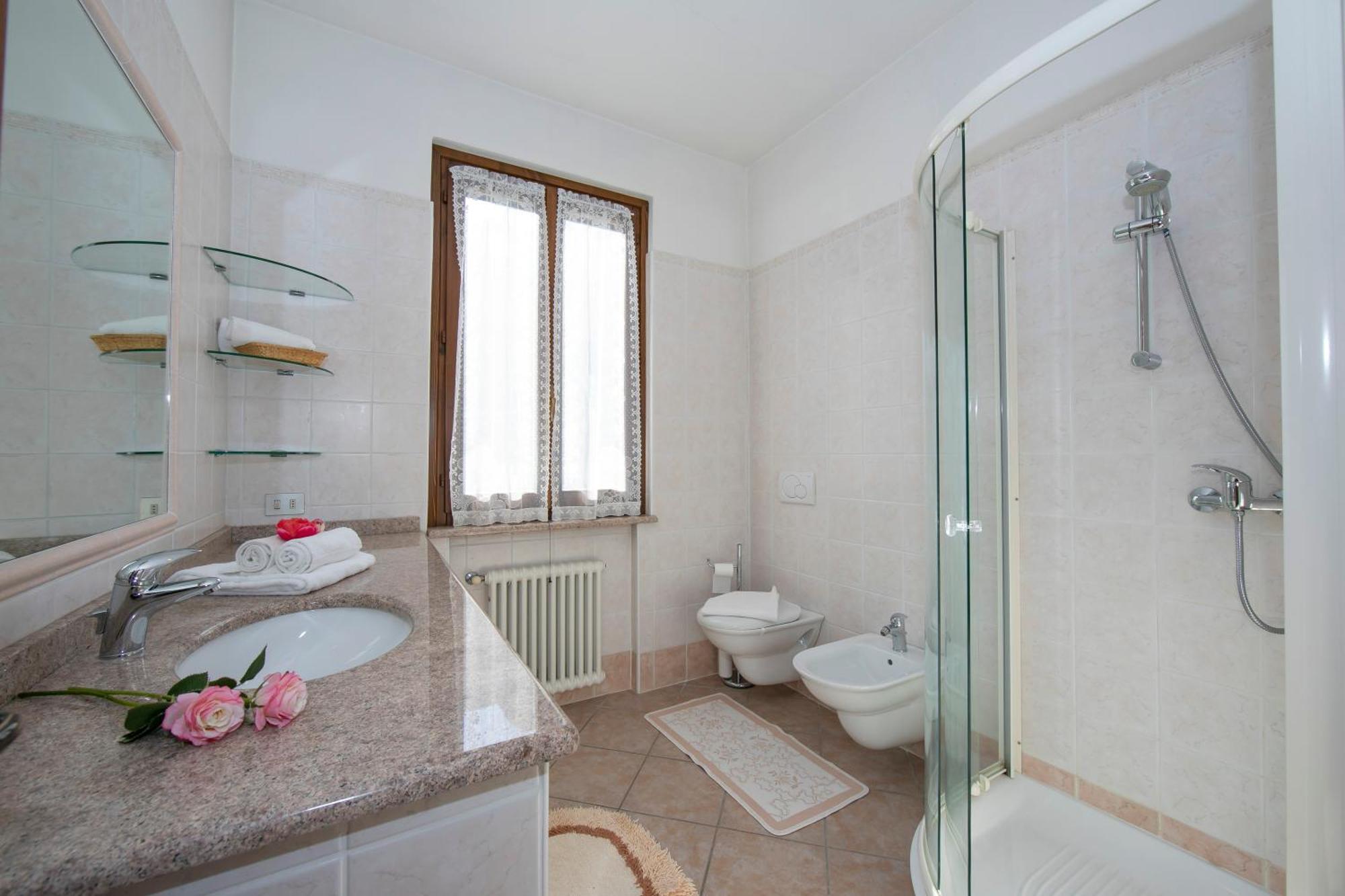 Casa Amabile With Salty Water Pool - Happy Rentals Reno Di Leggiuno Exterior foto